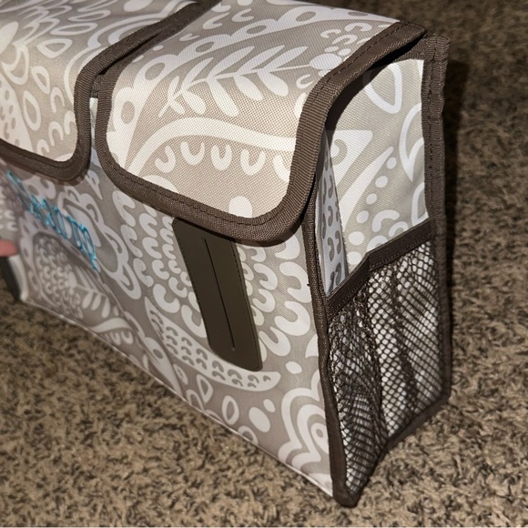 Thirty-One pack ‘n pull Gray and White Organizer - Picture 9 of 12